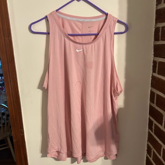 Women’s Nike Dri Fit pale pink tank top - Picture 1 of 3